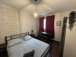 salle-d-eau-de-la-chambre-n1