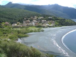 chemin-d-acces-a-la-maison