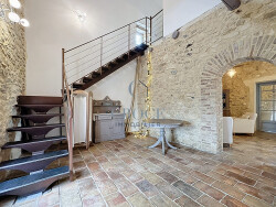 etage-mas-acces-aux-suites