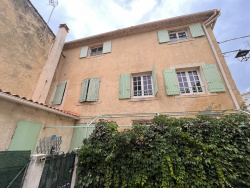 porte-d-entree-generale-de-l-immeuble