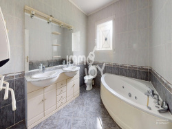 maison-a-vendre-daux