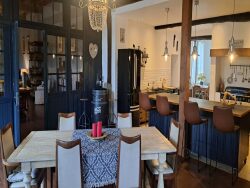 industrial-style-renovation-lounge-