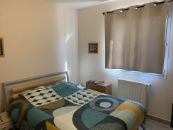 chambre2-avec-placard-expo-sud