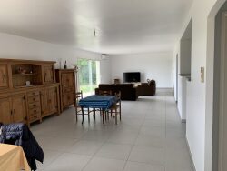 cuisine-equipee-expo-so-avec-baie-vitree