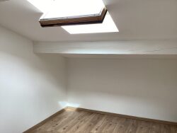 chambre-avec-chacune-dressing