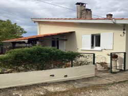 facade-maison--terrasse-couverte