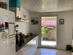 salon-au-couchant-avec-porte-fenetre