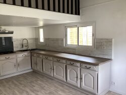 une-chambre-1-fenetre-de-toit