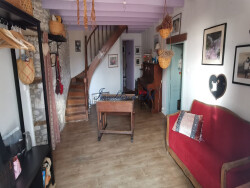 salon-avec-poele-a-bois