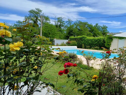 terrasse-avec-vue-piscine