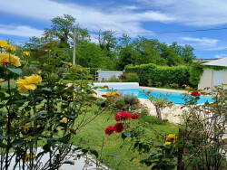 terrasse-avec-vue-piscine