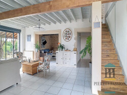 acces-a-la-piscine-par-la-gauche