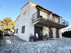 facade-entree-