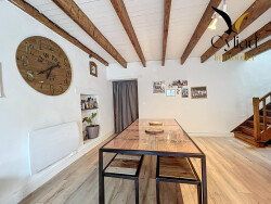 salon-avec-poele-a-bois