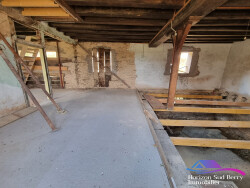 une-partie-du-placher-a-finir-de-renover