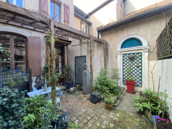 entree-vestibule