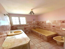 couloir-deservant-les-chambres