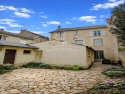 piece-de-vie-de-45-m2-tres-lumineuse-