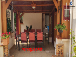 repas-dans-cuisine-familiale