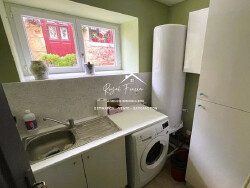 bureau-tres-lumineux-et-fonctionnel