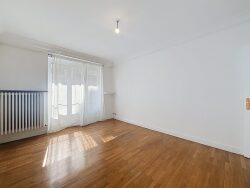 dressing-chambre-2-ouvrant-sur-balcon