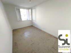 vue-sur-rue-depuis-balcon