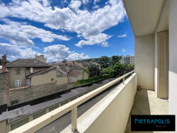 vue-du-balcon-cote-salon-