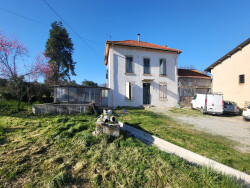 maison-devant-
