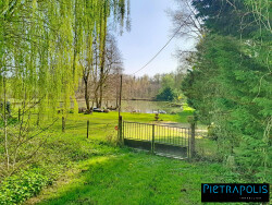 escalier-amenant-aux-chambres