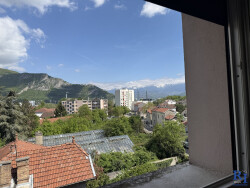 absence-de-vis-a-vis