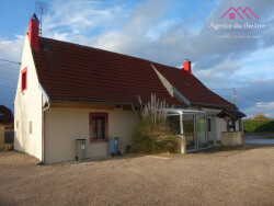 dependance-avec-bureau-amenage