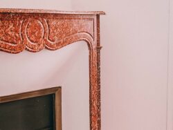 chambre-de-l-etage-avec-balcon-