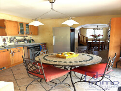 acces-cuisine-ou-salon-par-la-terrasse-