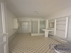 cellier-a-cote-du-salon-