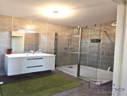 ensemble-piece-de-vie-vue-de-la-terrasse