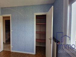 chambre-2-avec-placard-mural-actuelle