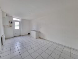 appartement-t4-eleve-sur-cave-bureau-