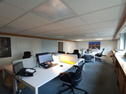bureau-01