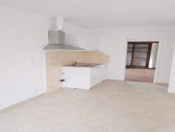 chambre-avec-rangements-integres