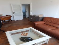 chambre-confortable-et-lumineuse