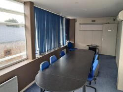 salle-de-reunion-modernisee-ia