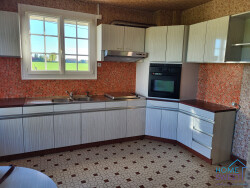 escalier-montant-a-l-etage