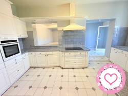 cuisine-amenagee-et-equipee-