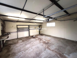 garage-de-gauche