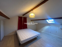 piece-2-a-l-etage-avec-salle-d-eau