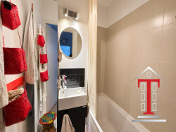 balcon-au-dernier-etage-avec-vue-degagee