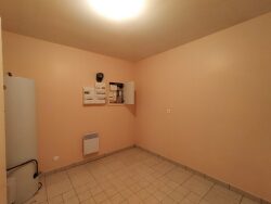 maison-a-louer-le-ham-53-chambre
