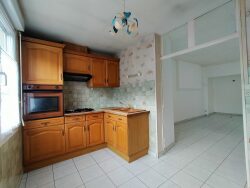 maison-a-louer-villaines-la-juhel-sejour