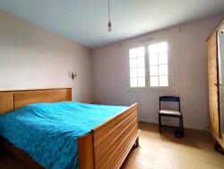 maison-a-vendre-courcite-chambre