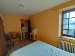 maison-a-vendre-courcite-chambre